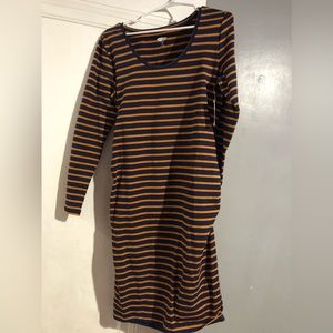 Brand new! Old navy maternity dress // size M